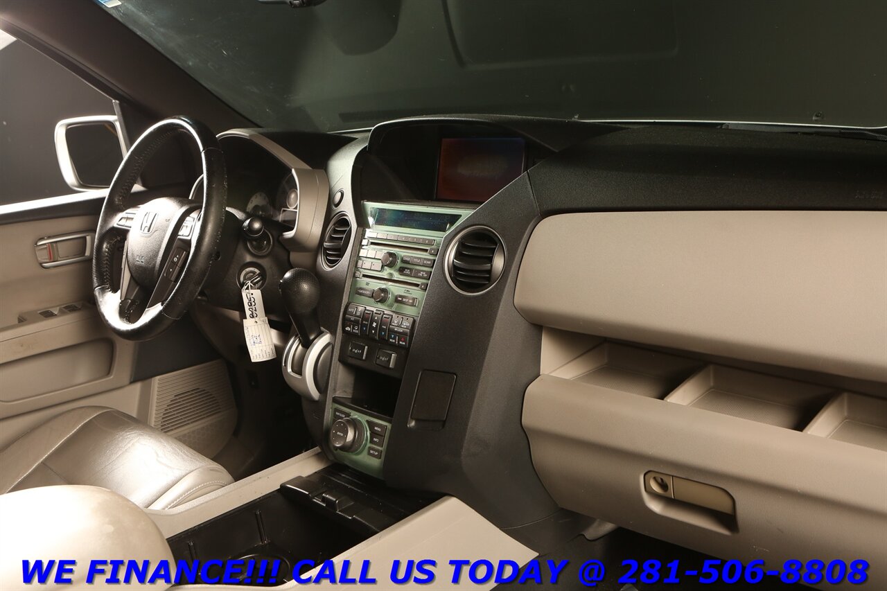 2010 Honda Pilot 2010 Touring NAV 8PASS DVD SUN LEATHER 3ROW 74K   - Photo 16 - Houston, TX 77031