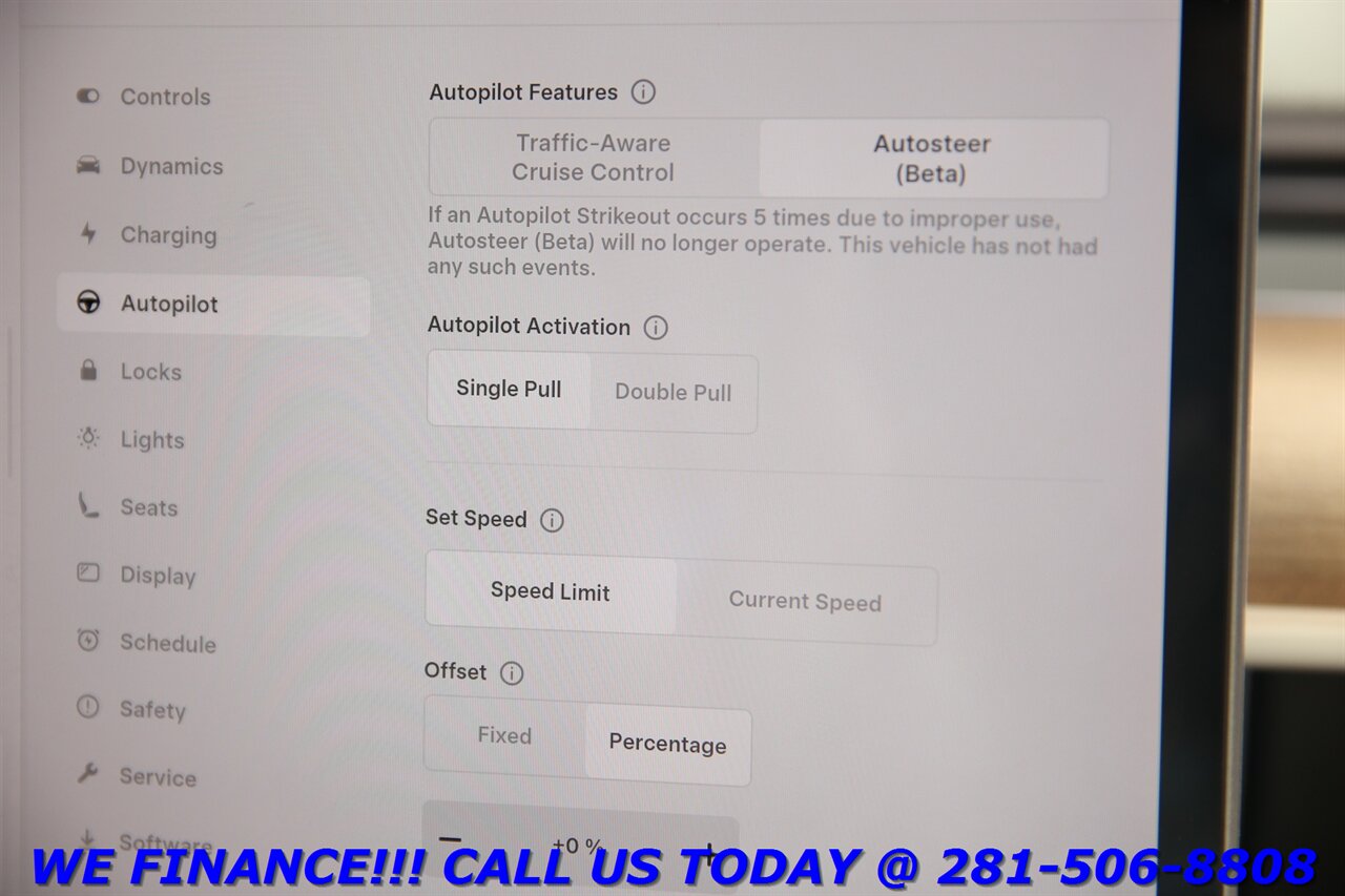 2023 Tesla Model Y 2023 Long Range AWD FSD AUTOPILOT NAV PANO 19K MLS   - Photo 17 - Houston, TX 77031