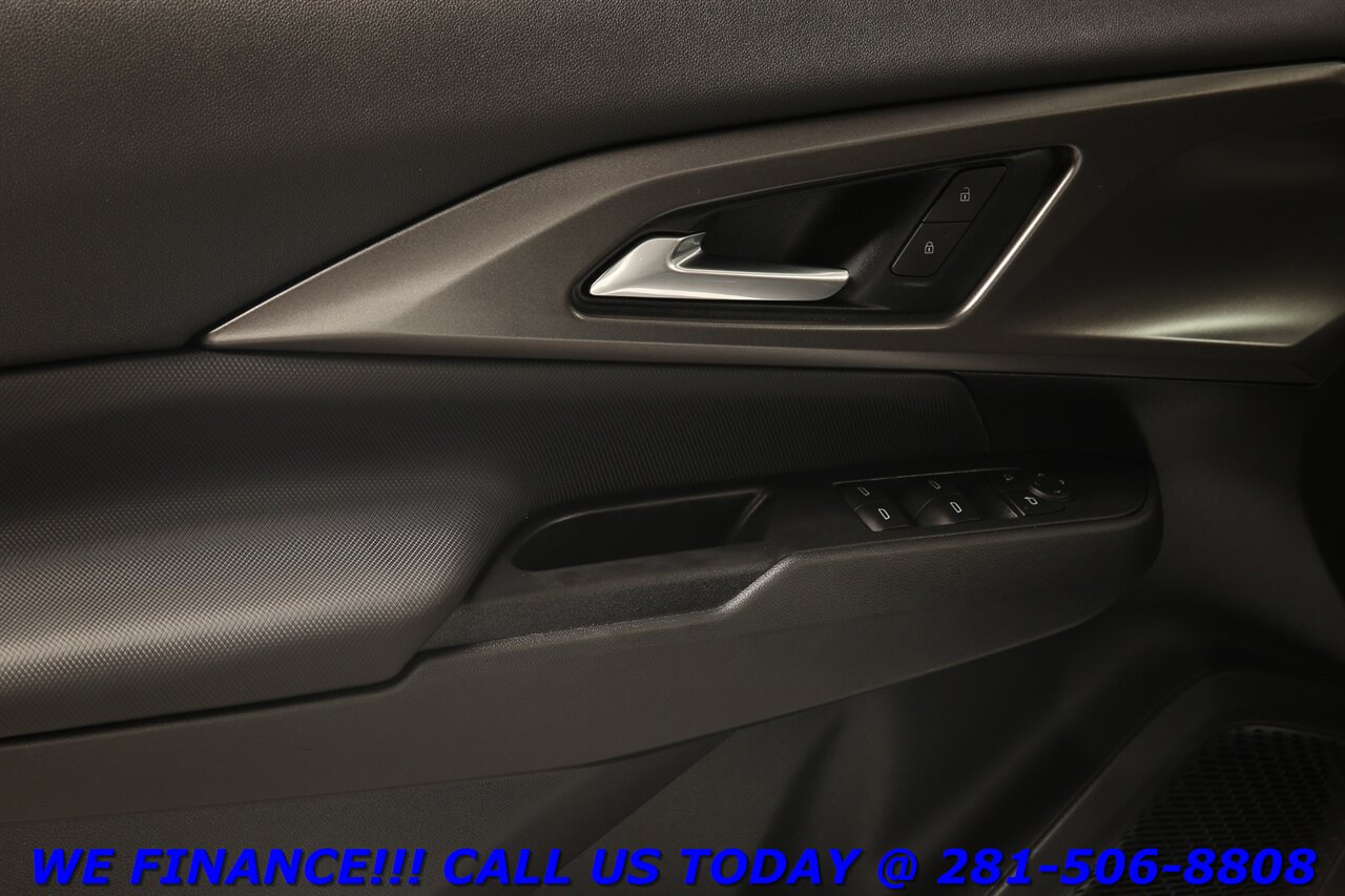 2025 Chevrolet Equinox EV 2025 LT 1 NAV ADAPT CRUISE BLIND CAMERA 20K MLS!!   - Photo 10 - Houston, TX 77031