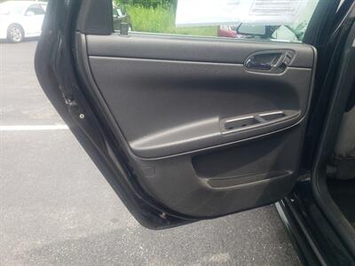 2014 Chevrolet Impala LT Fleet - Photo 13 - Madison, OH 44057