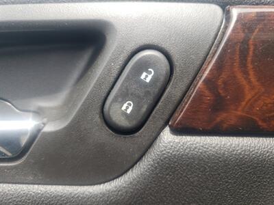 2014 Chevrolet Impala LT Fleet - Photo 26 - Madison, OH 44057