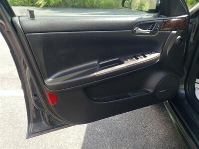 2014 Chevrolet Impala LTZ Fleet - Photo 12 - Madison, OH 44057