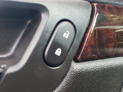 2014 Chevrolet Impala LTZ Fleet - Photo 26 - Madison, OH 44057
