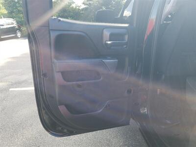 2017 Chevrolet Silverado 1500 LT - Photo 11 - Madison, OH 44057