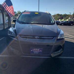 2014 Ford Escape Titanium - Photo 2 - Madison, OH 44057