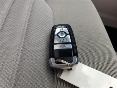 2017 Ford Fusion SE   - Photo 39 - Madison, OH 44057