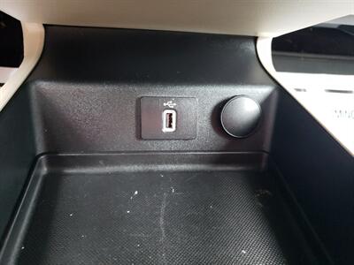 2017 Ford Fusion SE   - Photo 21 - Madison, OH 44057