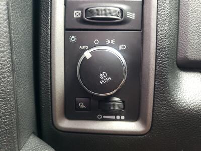 2015 RAM 1500 Express - Photo 27 - Madison, OH 44057