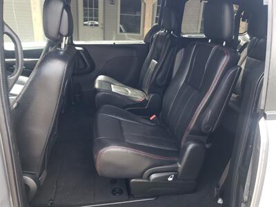 2017 Dodge Grand Caravan GT - Photo 9 - Madison, OH 44057