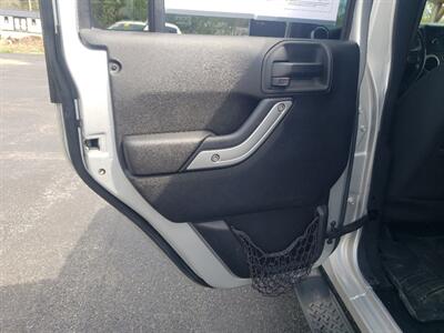 2012 Jeep Wrangler Sahara   - Photo 12 - Madison, OH 44057