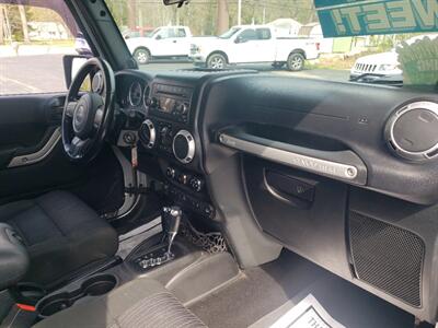 2012 Jeep Wrangler Sahara   - Photo 16 - Madison, OH 44057