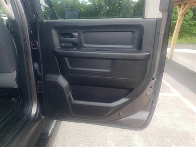 2019 RAM 1500 Classic Express - Photo 13 - Madison, OH 44057