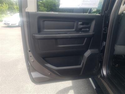 2019 RAM 1500 Classic Express - Photo 11 - Madison, OH 44057