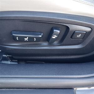 2013 Lexus ES 350 - Photo 37 - Madison, OH 44057