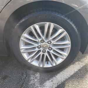 2013 Lexus ES 350 - Photo 41 - Madison, OH 44057