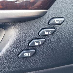 2013 Lexus ES 350 - Photo 35 - Madison, OH 44057