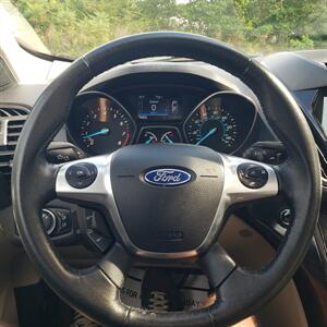 2016 Ford Escape Titanium   - Photo 27 - Madison, OH 44057