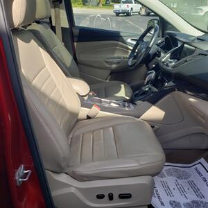 2016 Ford Escape Titanium   - Photo 17 - Madison, OH 44057