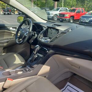 2016 Ford Escape Titanium   - Photo 18 - Madison, OH 44057