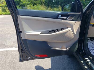 2016 Hyundai Tucson Limited - Photo 12 - Madison, OH 44057