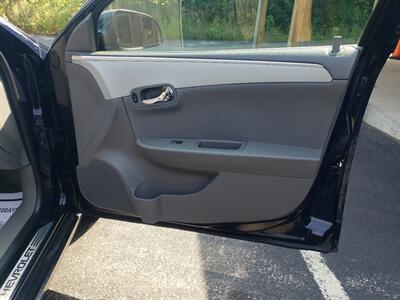 2012 Chevrolet Malibu LT   - Photo 14 - Madison, OH 44057