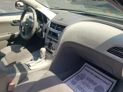 2012 Chevrolet Malibu LT   - Photo 17 - Madison, OH 44057