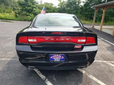 2011 Dodge Charger SE - Photo 5 - Madison, OH 44057