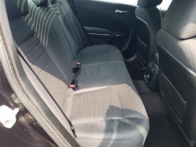2011 Dodge Charger SE - Photo 17 - Madison, OH 44057