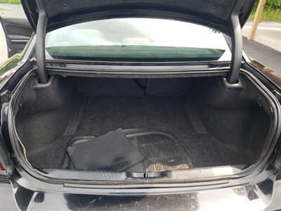 2011 Dodge Charger SE - Photo 10 - Madison, OH 44057