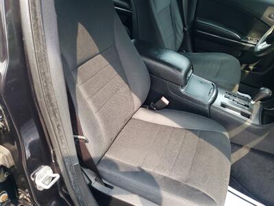 2011 Dodge Charger SE - Photo 15 - Madison, OH 44057