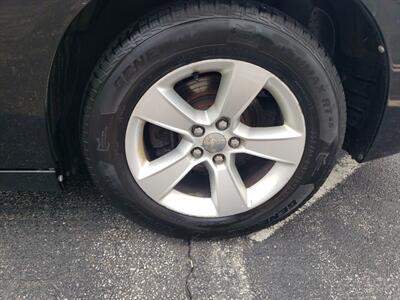 2011 Dodge Charger SE - Photo 31 - Madison, OH 44057