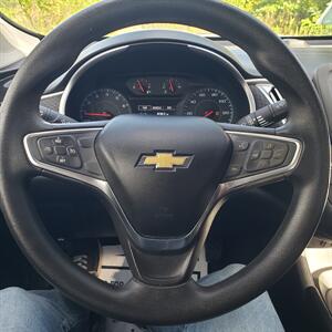 2017 Chevrolet Malibu LS   - Photo 22 - Madison, OH 44057