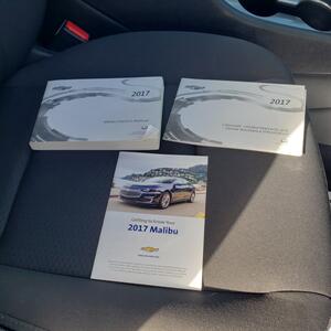2017 Chevrolet Malibu LS   - Photo 32 - Madison, OH 44057