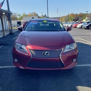 2014 Lexus ES 350 - Photo 2 - Madison, OH 44057