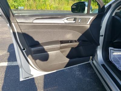 2016 Ford Fusion SE - Photo 11 - Madison, OH 44057