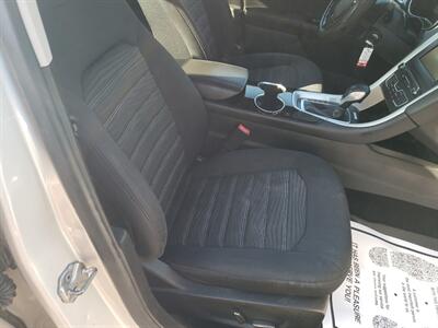 2016 Ford Fusion SE - Photo 15 - Madison, OH 44057
