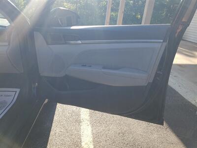 2018 Hyundai Elantra SEL - Photo 13 - Madison, OH 44057