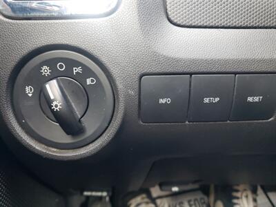 2012 Ford Escape Limited - Photo 16 - Madison, OH 44057
