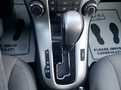 2013 Chevrolet Cruze ECO Auto - Photo 17 - Madison, OH 44057