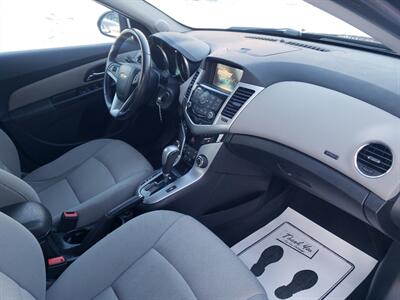 2013 Chevrolet Cruze ECO Auto - Photo 15 - Madison, OH 44057