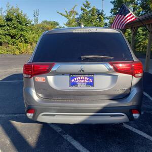 2019 Mitsubishi Outlander ES - Photo 5 - Madison, OH 44057