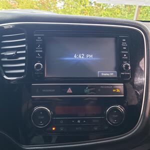 2019 Mitsubishi Outlander ES - Photo 23 - Madison, OH 44057