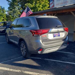 2019 Mitsubishi Outlander ES - Photo 6 - Madison, OH 44057