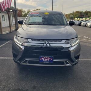 2019 Mitsubishi Outlander ES - Photo 2 - Madison, OH 44057