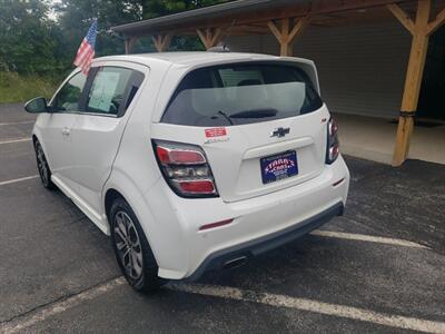 2019 Chevrolet Sonic LT Auto - Photo 6 - Madison, OH 44057