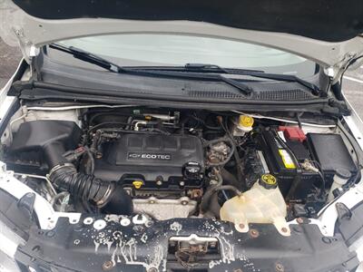 2019 Chevrolet Sonic LT Auto - Photo 30 - Madison, OH 44057