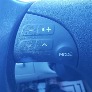 2009 Lexus ES 350   - Photo 26 - Madison, OH 44057