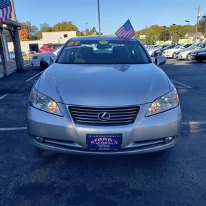 2009 Lexus ES 350   - Photo 2 - Madison, OH 44057