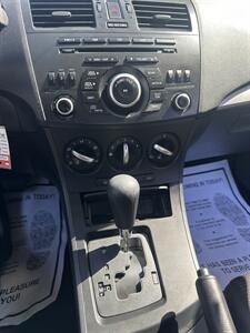 2013 Mazda MAZDA3 i SV - Photo 14 - Madison, OH 44057
