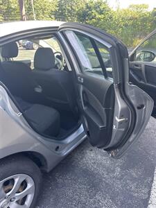 2013 Mazda MAZDA3 i SV - Photo 8 - Madison, OH 44057